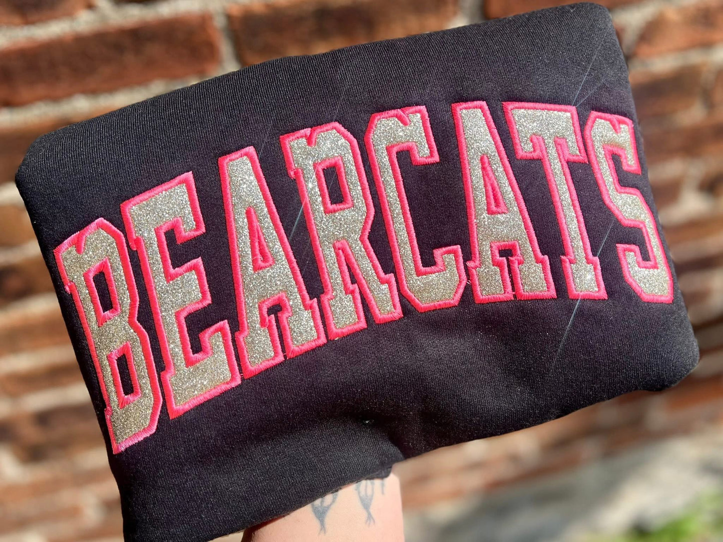 Glitter Arched Embroidery