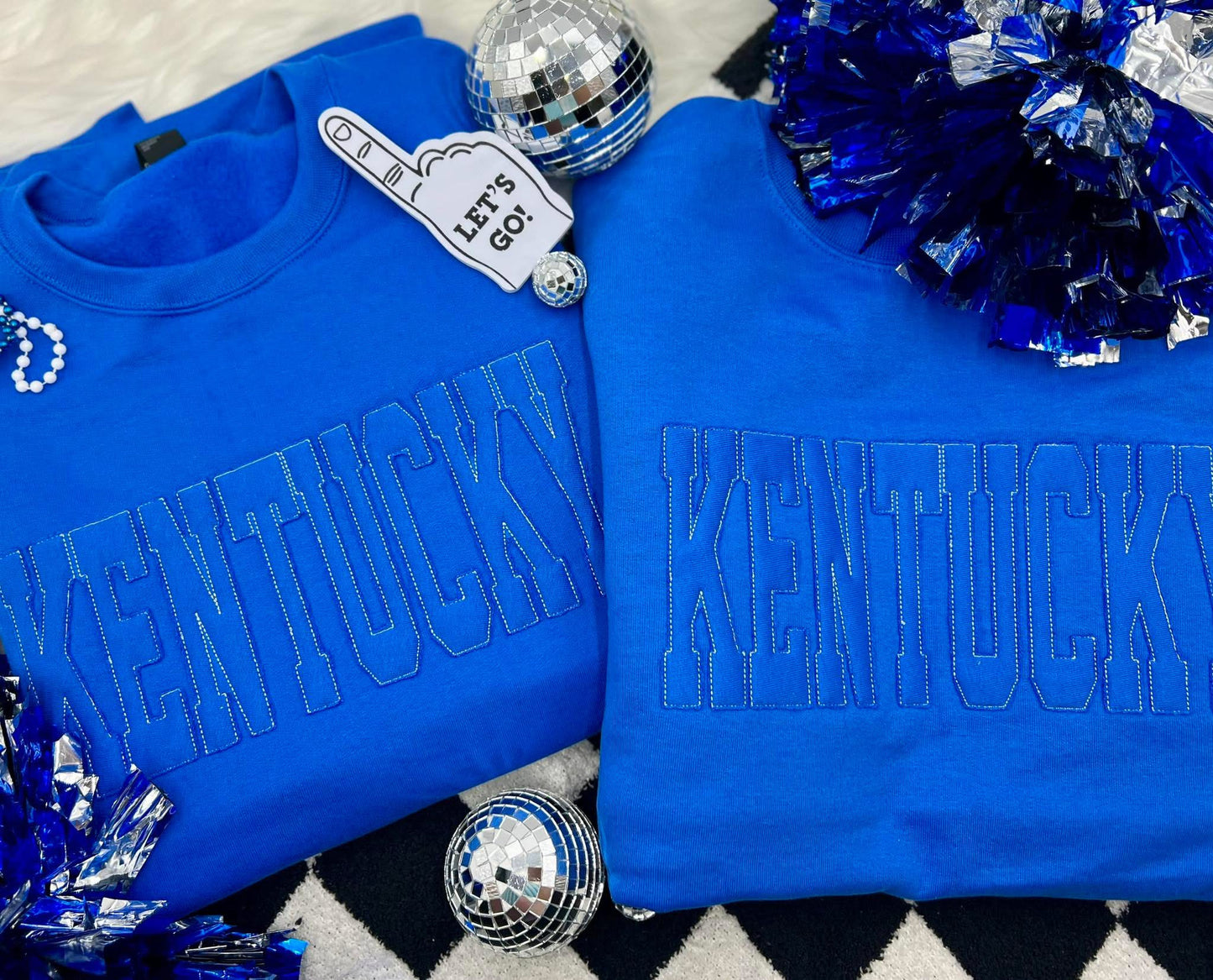 Raggy Embroidered Crewneck