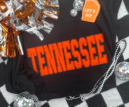 Raggy Embroidered Crewneck