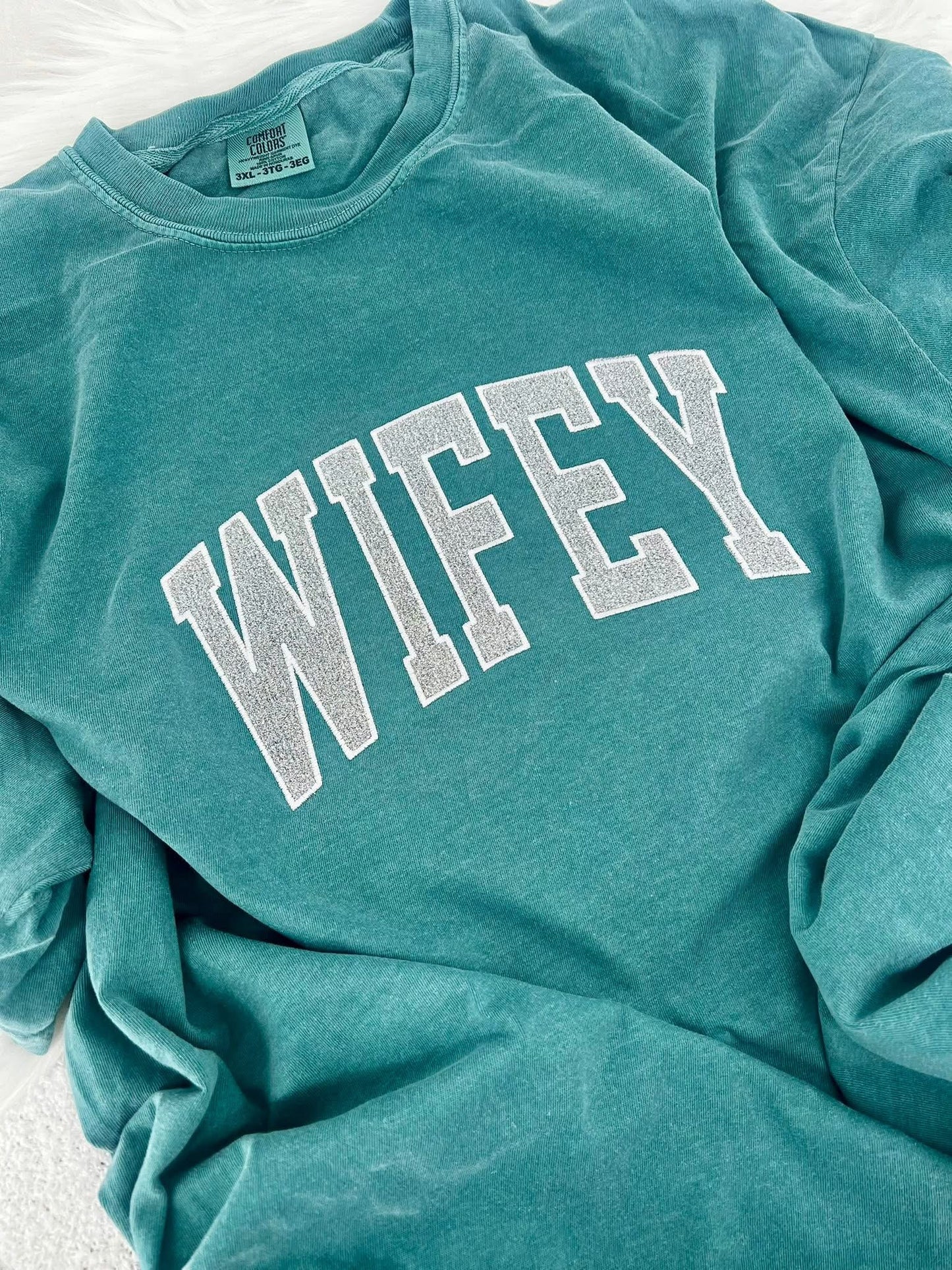 Glitter Arched Embroidery